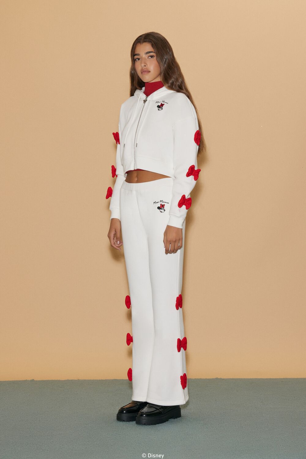 Disney Minnie Mouse Bow Sweatpants | Forever 21 Women
