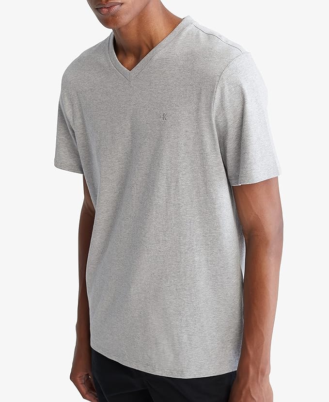 Short Sleeves Smooth Solid V-Neck Tee | Forever 21 Men