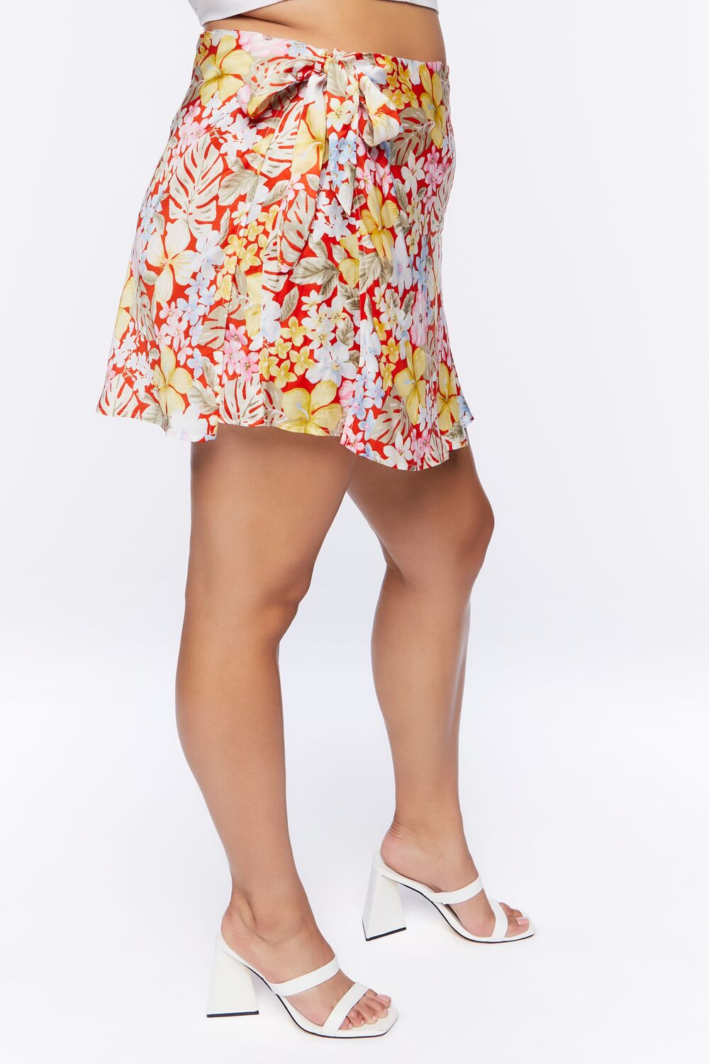 Plus Size Tropical Floral Print Mini Skirt | Forever 21 on sale