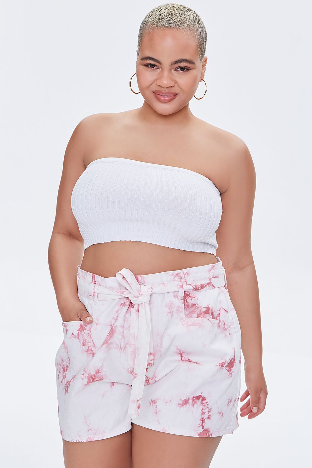 Plus Size Belted Tie-Dye Shorts | Forever 21 US